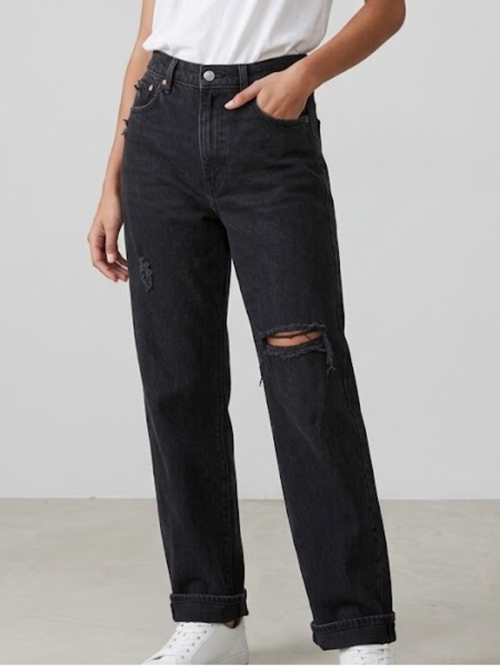 Abercrombie Black Distressed 90s Relaxed High Rise Jean 29
